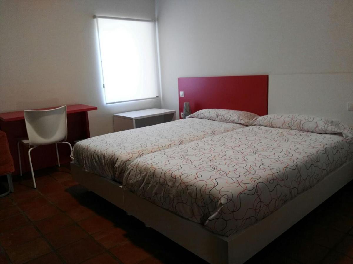 Hotel Carrecalzada à Melgar de Fernamental Extérieur photo